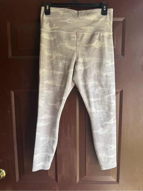 Athleta Pants - Athleta Camo Pants Size Medium